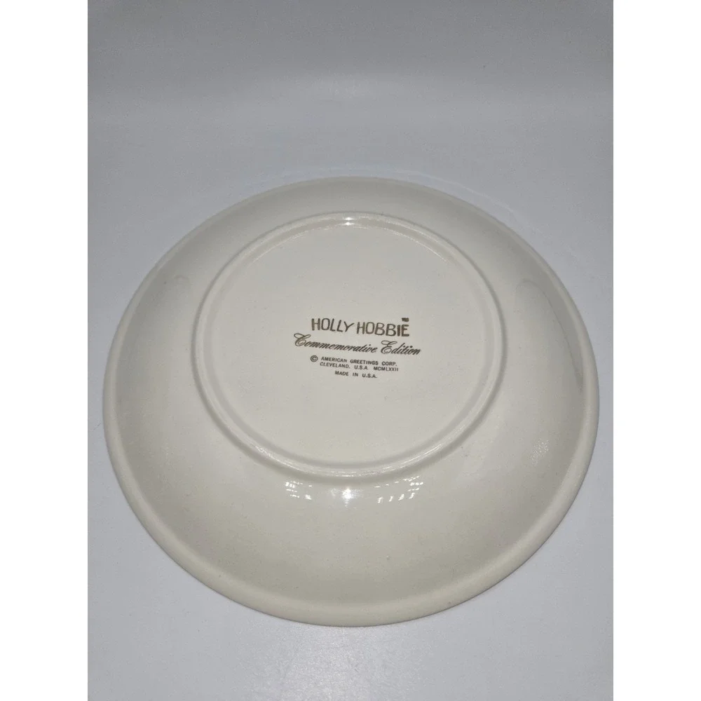 Holly Hobbie Plate Christmas 1972‎ Happy Memories Commemorative Edition 10-1/8